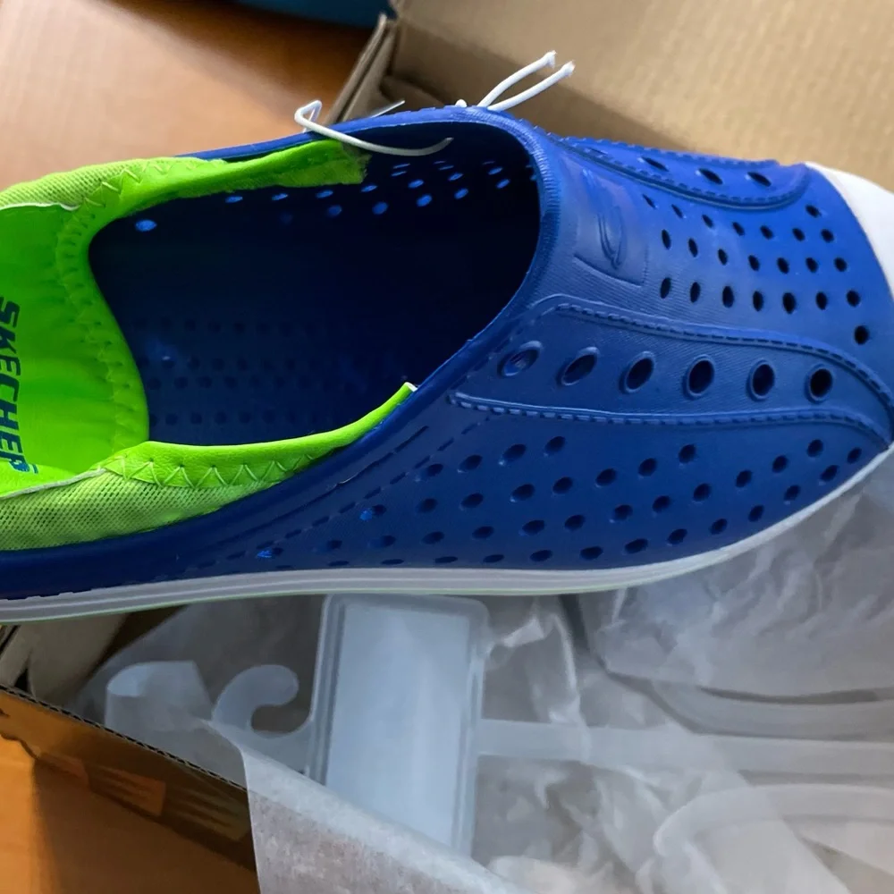 BNIB. KIDS SIZE 5 Skechers Foamies in Aqua Surge blue/ lime green. - Picture 2 of 11